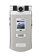 Best available price of Sony Ericsson Z800 in Slovakia