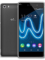Best available price of Wiko Fever SE in Slovakia